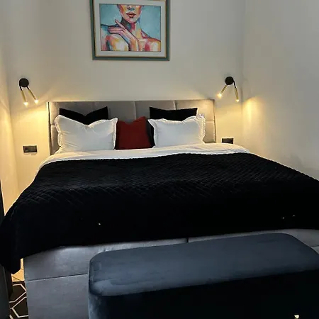 Seveneleven Apartments Czerniowce Zewnętrze zdjęcie