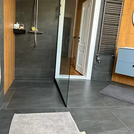 Seveneleven Apartments Czerniowce Zewnętrze zdjęcie