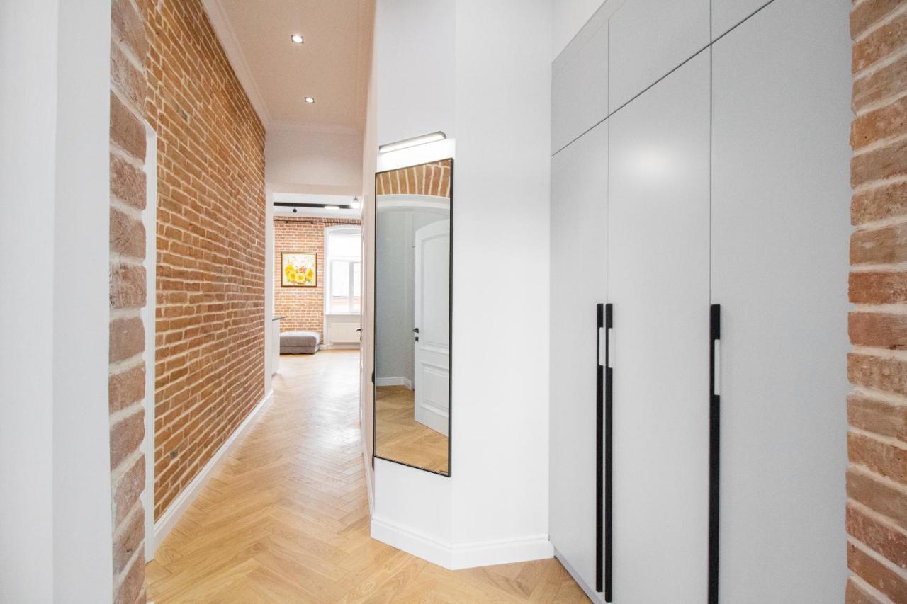 Seveneleven Apartment *
