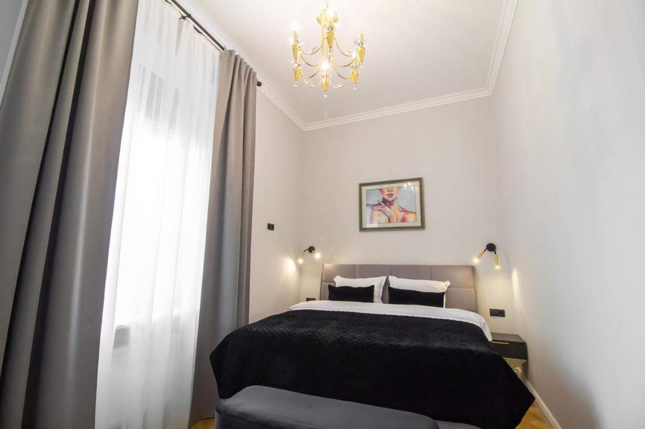 Seveneleven Apartment
