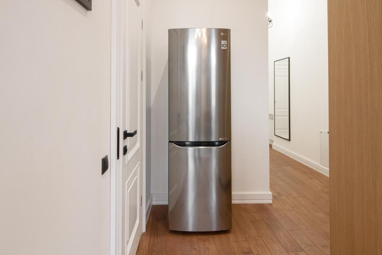 Seveneleven Apartment *